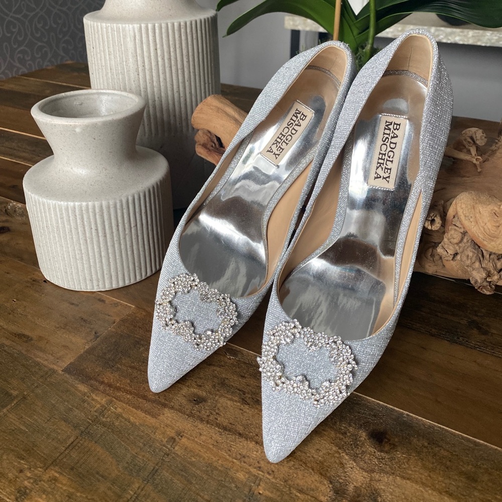 Badgley Mischka Silver Pumps
